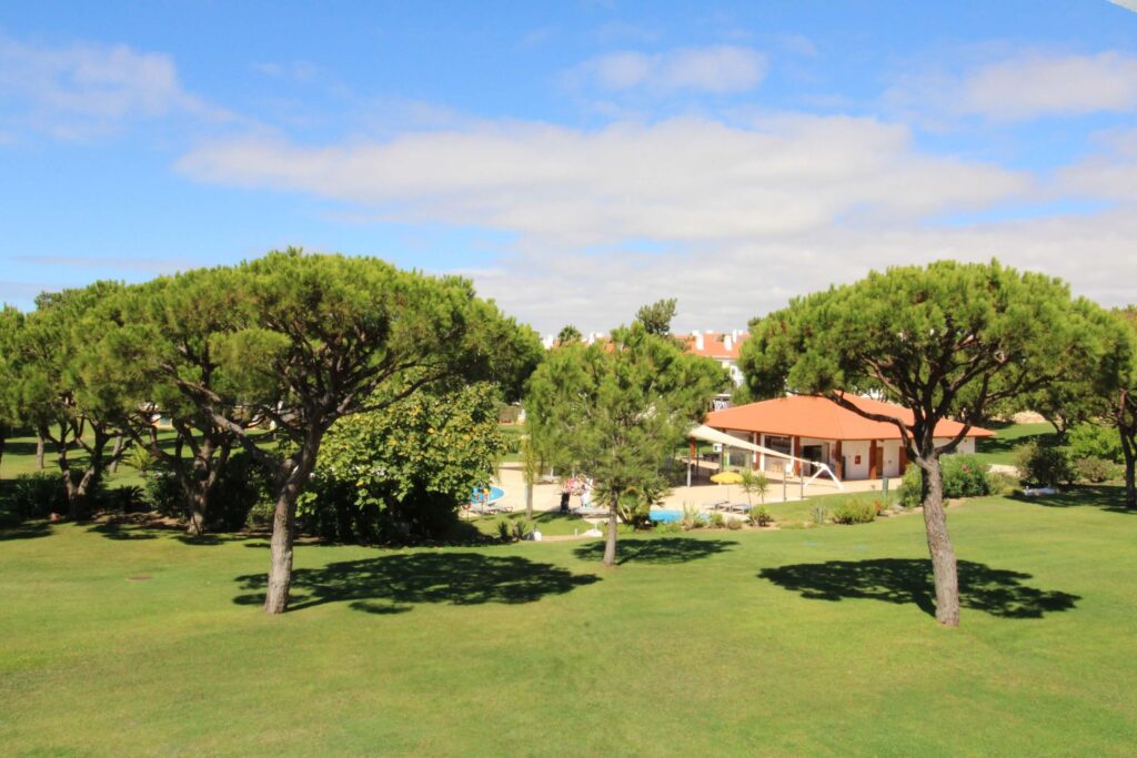 Grupo Pestana buys Vila Sol resort for €43 million