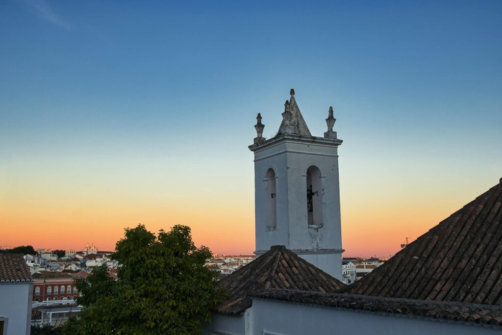 Step-by-Step Guide to Buying Your First Home in Algarve