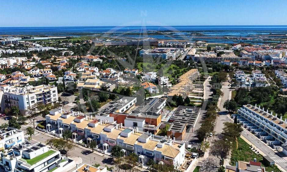 The Algarve Without a Car – How Tavira Support´s Car-Free Living